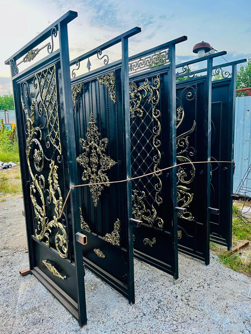 تولیدی درب فلزی حیاط و پارکینگ فتح خانی در رودسر